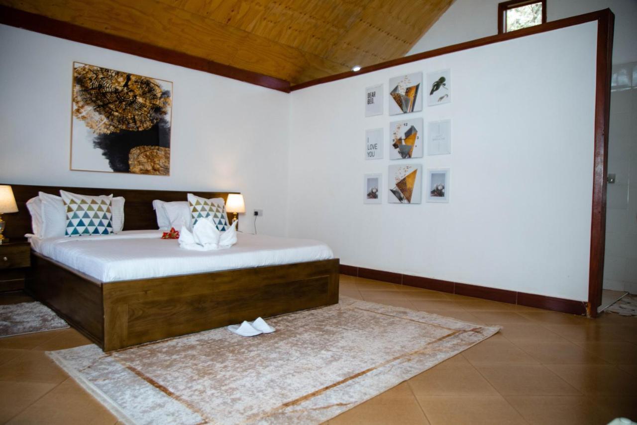 Shose Farmhouse Chalets & Campsite Moshi Exterior foto